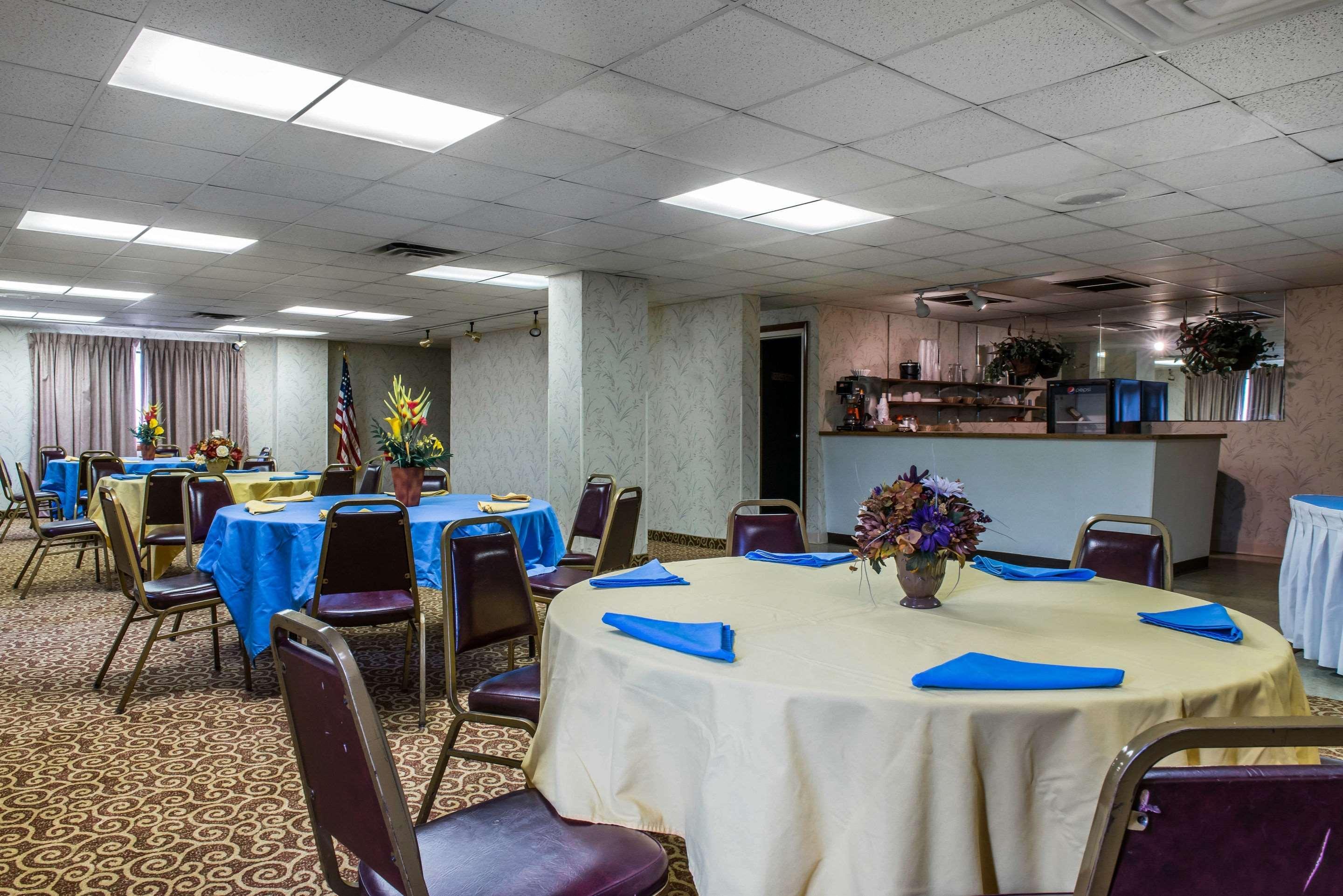 Quality Inn & Suites Fairview  Esterno foto