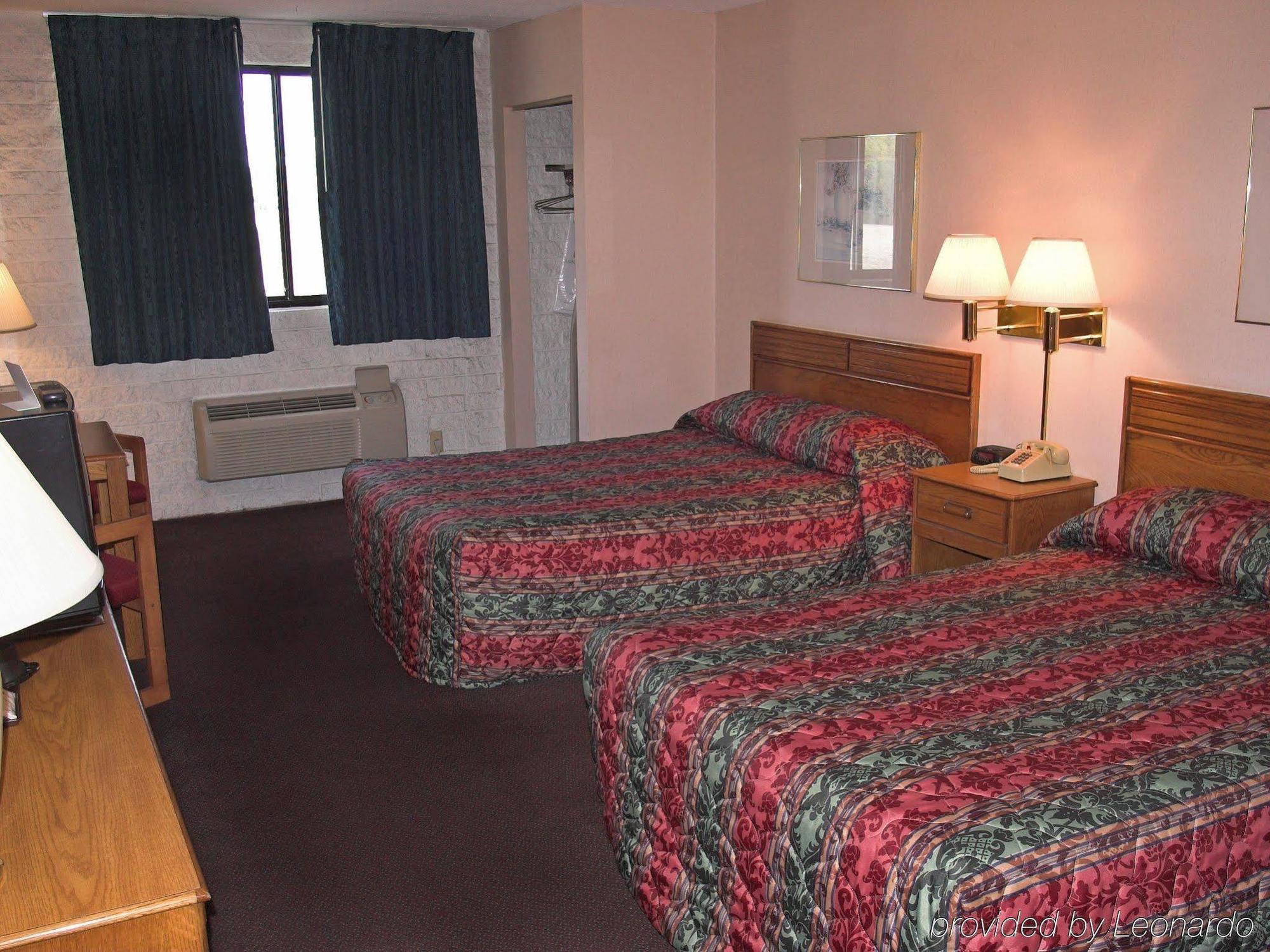 Quality Inn & Suites Fairview  Esterno foto